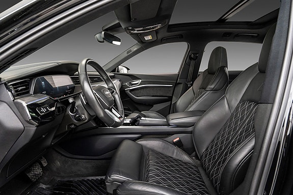 Audi e-tron S 22 of 28