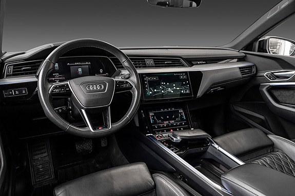 Audi e-tron S 25 of 28