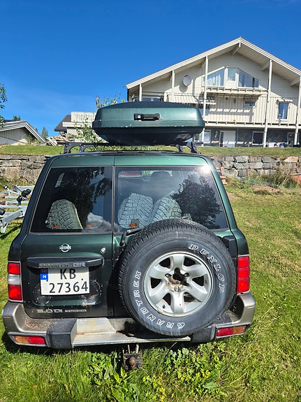 Nissan Patrol 3 of 16
