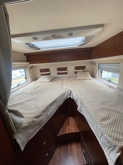 Hymer HYMERMOBIL S 830 Meget velholdt / Støttelabber / Skinninteriør 26 of 30