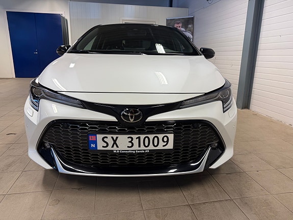 Toyota Corolla 2 of 29