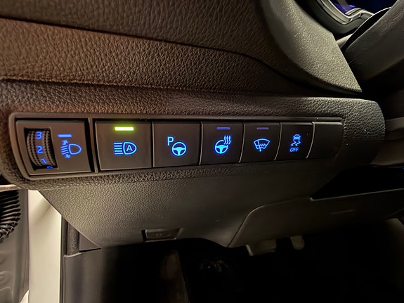 Toyota Corolla 17 of 29