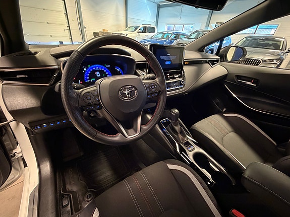 Toyota Corolla 15 of 29