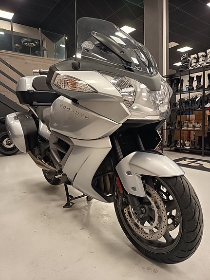 Triumph Trophy 3 of 20