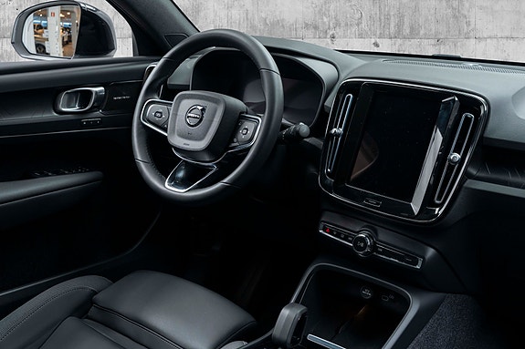Volvo C40 13 of 30
