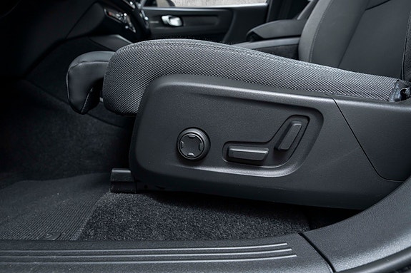 Volvo C40 17 of 30