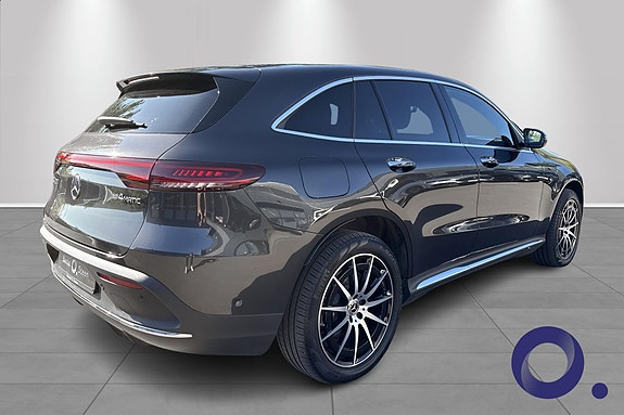 Mercedes-Benz EQC400 11 of 30