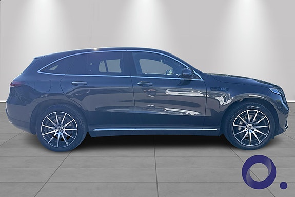 Mercedes-Benz EQC400 13 of 30