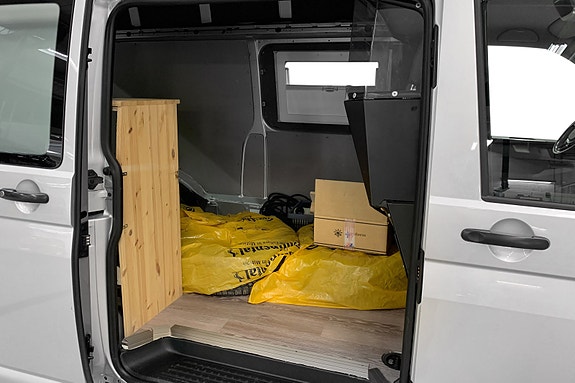 Volkswagen Transporter 10 of 13