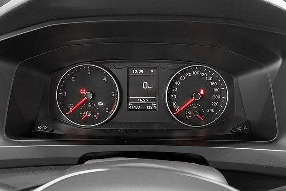 Volkswagen Transporter 7 of 13