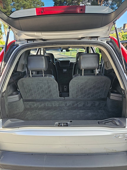 Volvo XC90 14 of 30