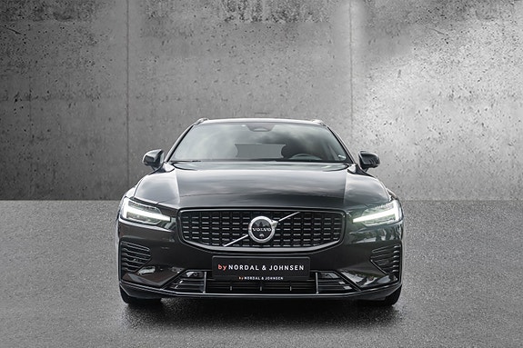 Volvo V60 4 of 30