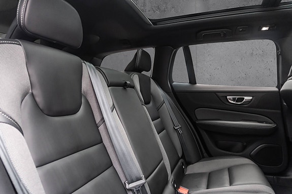 Volvo V60 21 of 30