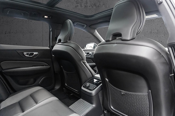 Volvo V60 22 of 30
