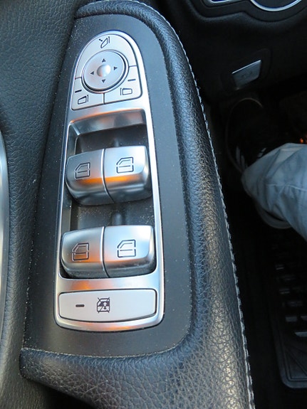 Mercedes-Benz C350 e 20 of 28