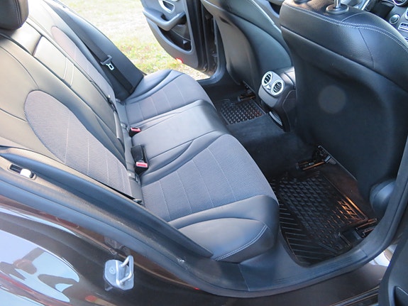 Mercedes-Benz C350 e 9 of 28