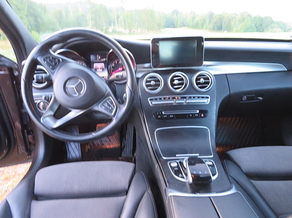 Mercedes-Benz C350 e 6 of 28