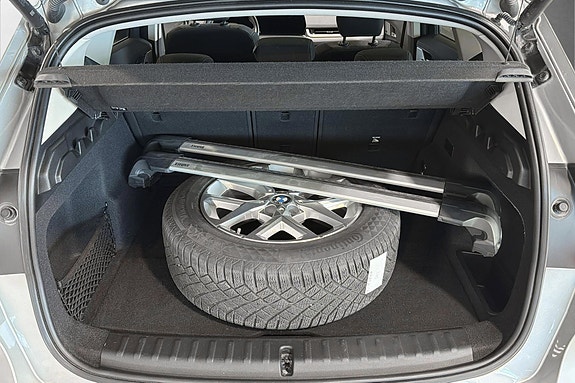BMW iX1 22 of 26