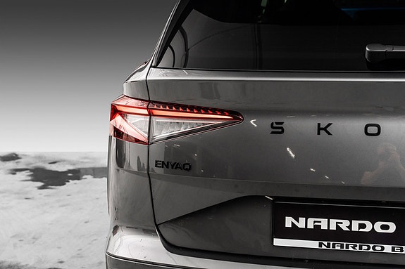 Skoda Enyaq RS 9 of 25