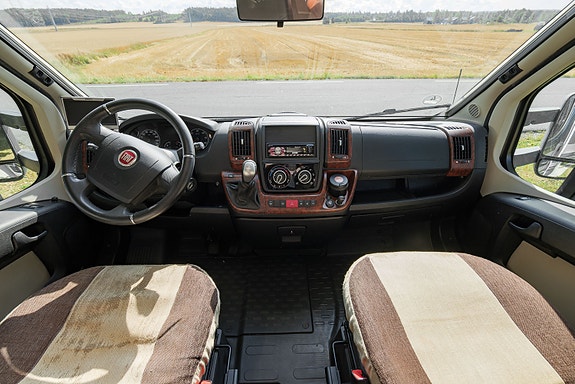 Knaus SKY TI 650 27 of 30
