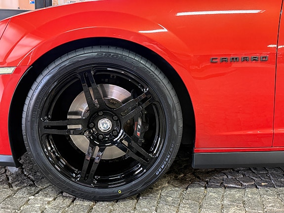Chevrolet Camaro 12 of 30