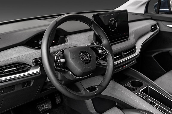 Skoda Enyaq 16 of 21