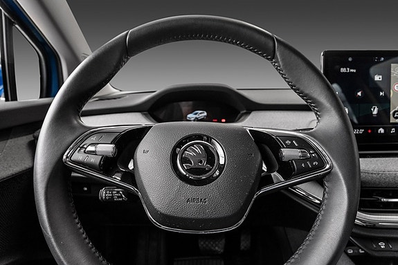 Skoda Enyaq 10 of 21