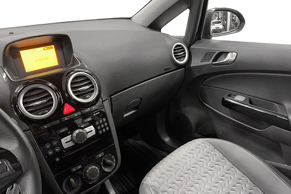 Opel Corsa 8 of 12
