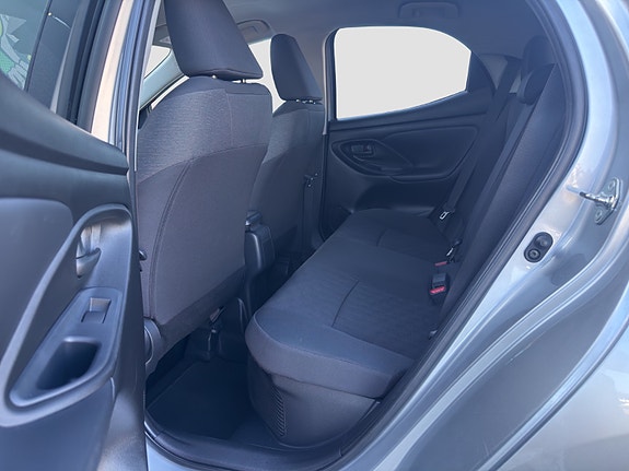 Toyota Yaris 25 of 26