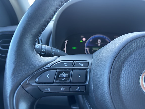 Toyota Yaris 12 of 26