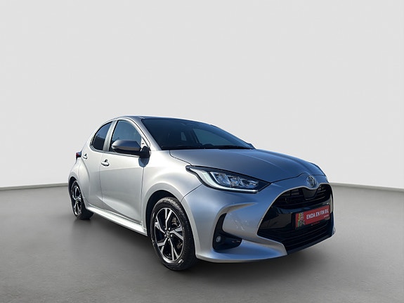 Toyota Yaris 7 of 26