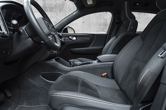 Volvo C40 13 of 30