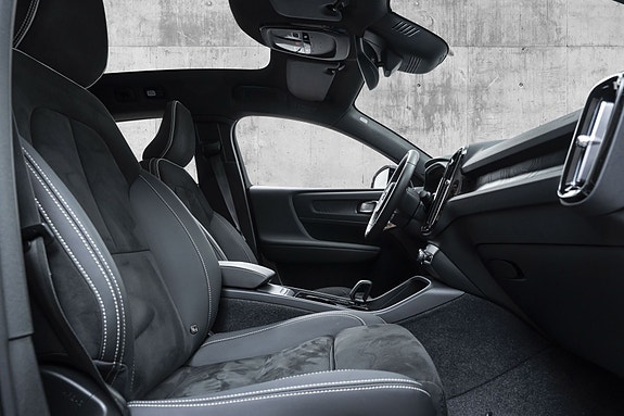 Volvo C40 15 of 30