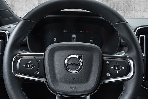Volvo C40 11 of 30