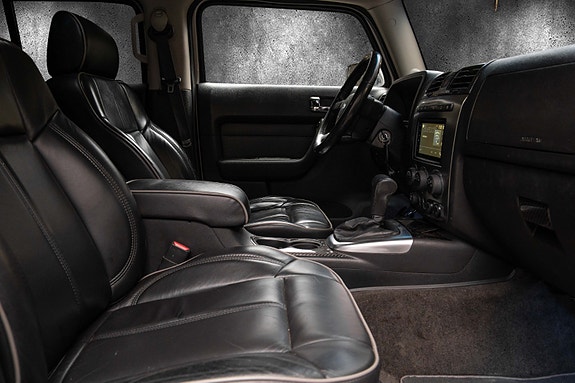Hummer H3 28 of 30
