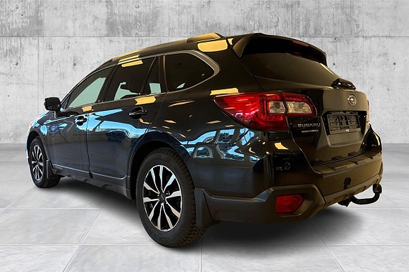 Subaru Outback 3 of 17