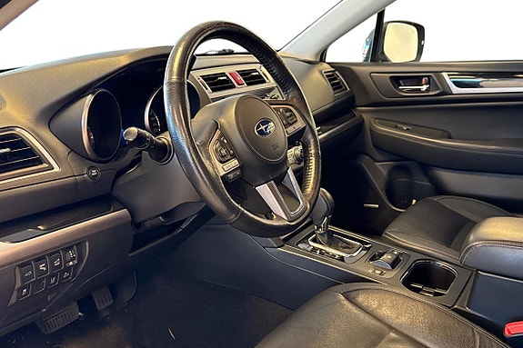 Subaru Outback 12 of 17