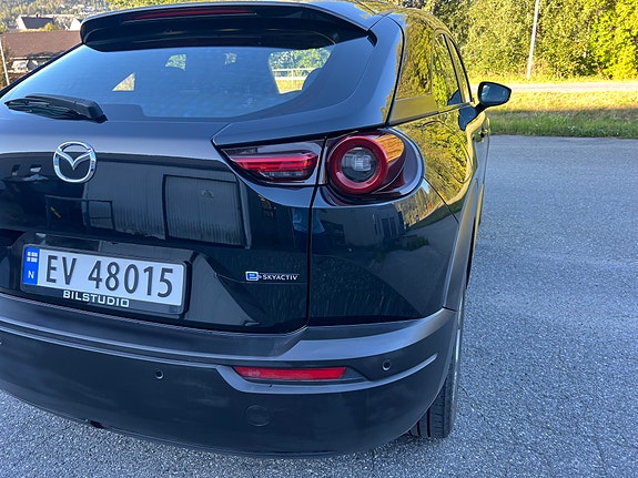 Mazda MX-30 11 of 27
