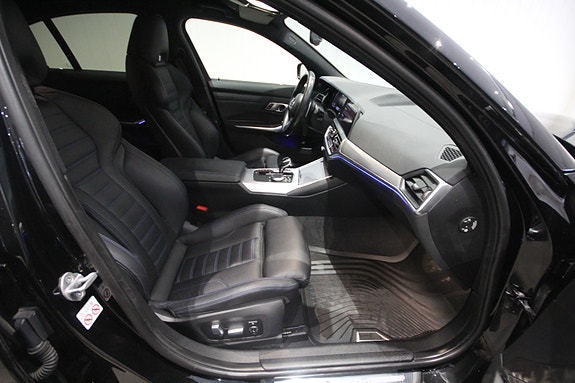 BMW M340d 11 of 30