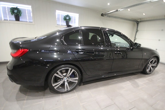 BMW M340d 7 of 30