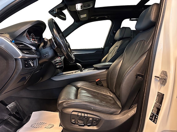 BMW X5 8 of 30