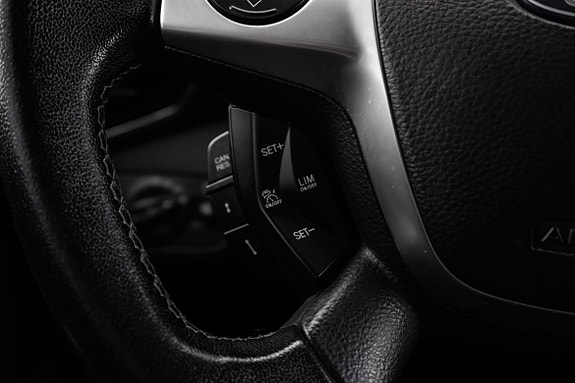 Ford Kuga 17 of 23