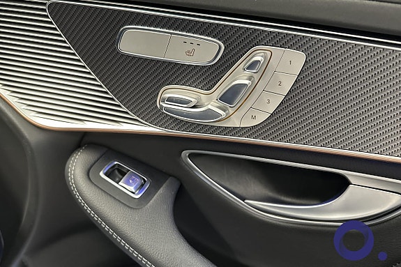 Mercedes-Benz EQC400 26 of 30