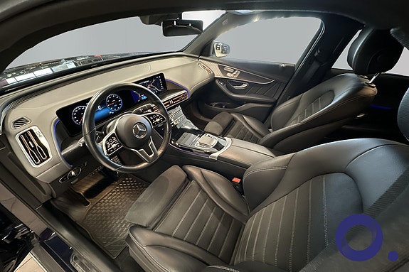 Mercedes-Benz EQC400 24 of 30