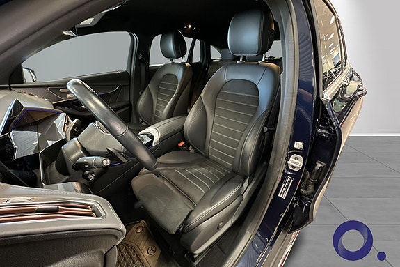 Mercedes-Benz EQC400 22 of 30