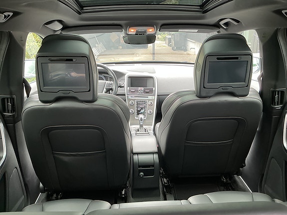 Volvo XC60 7 of 19