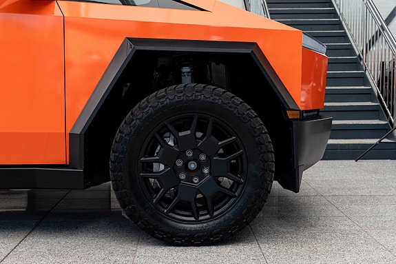 Tesla Cybertruck 29 of 30