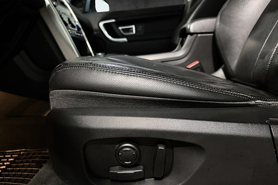 Land Rover Discovery Sport 17 of 24