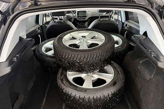 Peugeot 2008 13 of 15