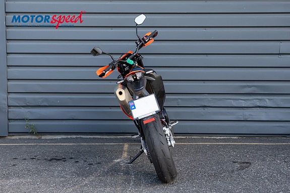 KTM 690 SMC Demo 6 of 8